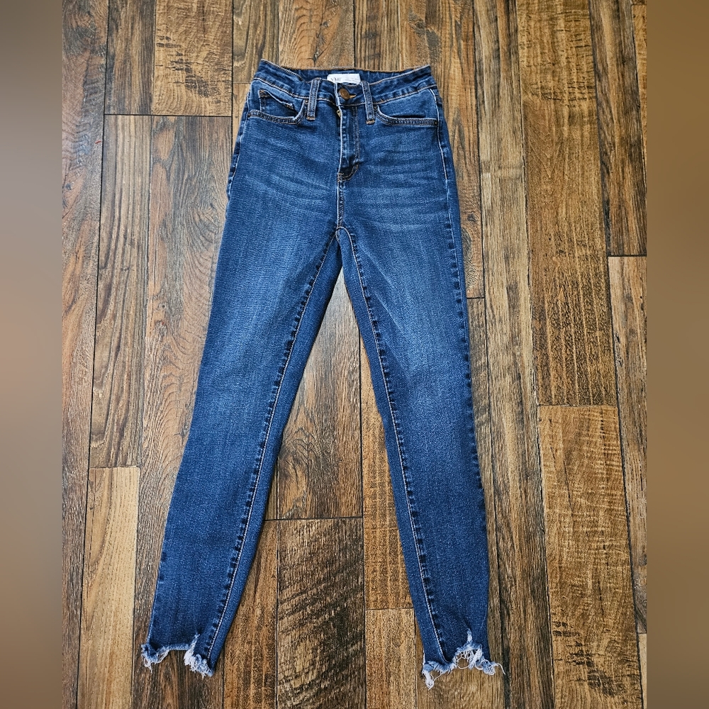 Ymi Women's Jeans.‎ Size 3/26